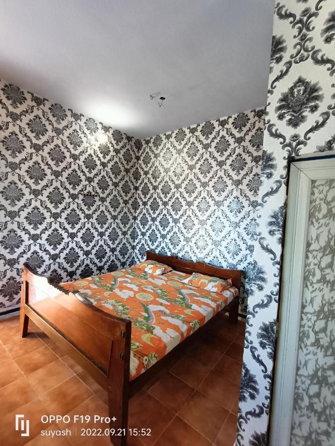 Vishnu Rest House Варанаси Экстерьер фото